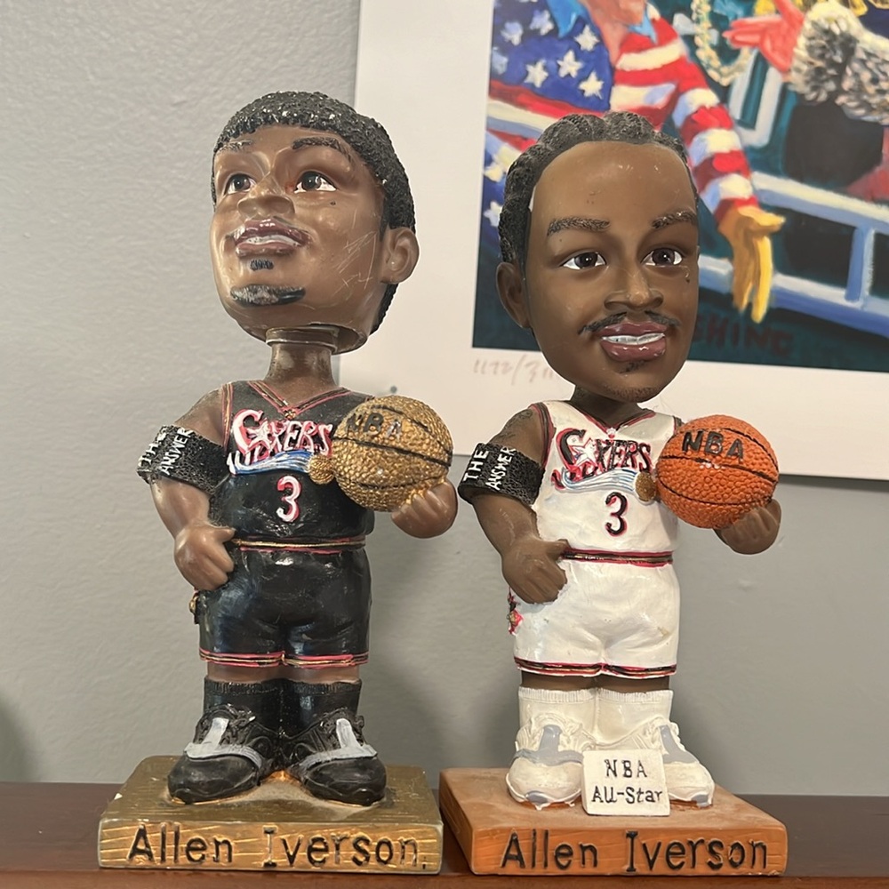Very Rare Allen Iverson 2 pack Sixers Bobble Head